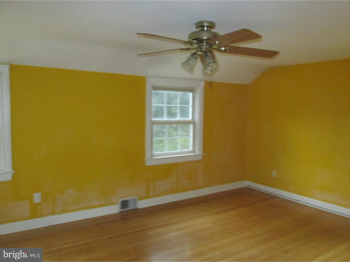 417 Sutherland Road Ewing, NJ 08618 - Photo 11 of 14