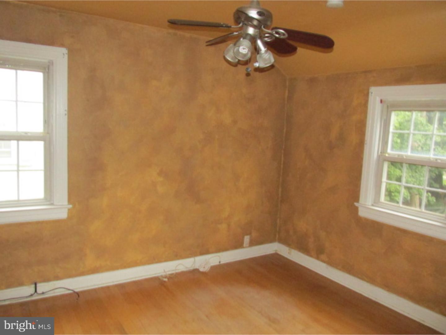 417 Sutherland Road Ewing, NJ 08618 - Photo 12 of 14