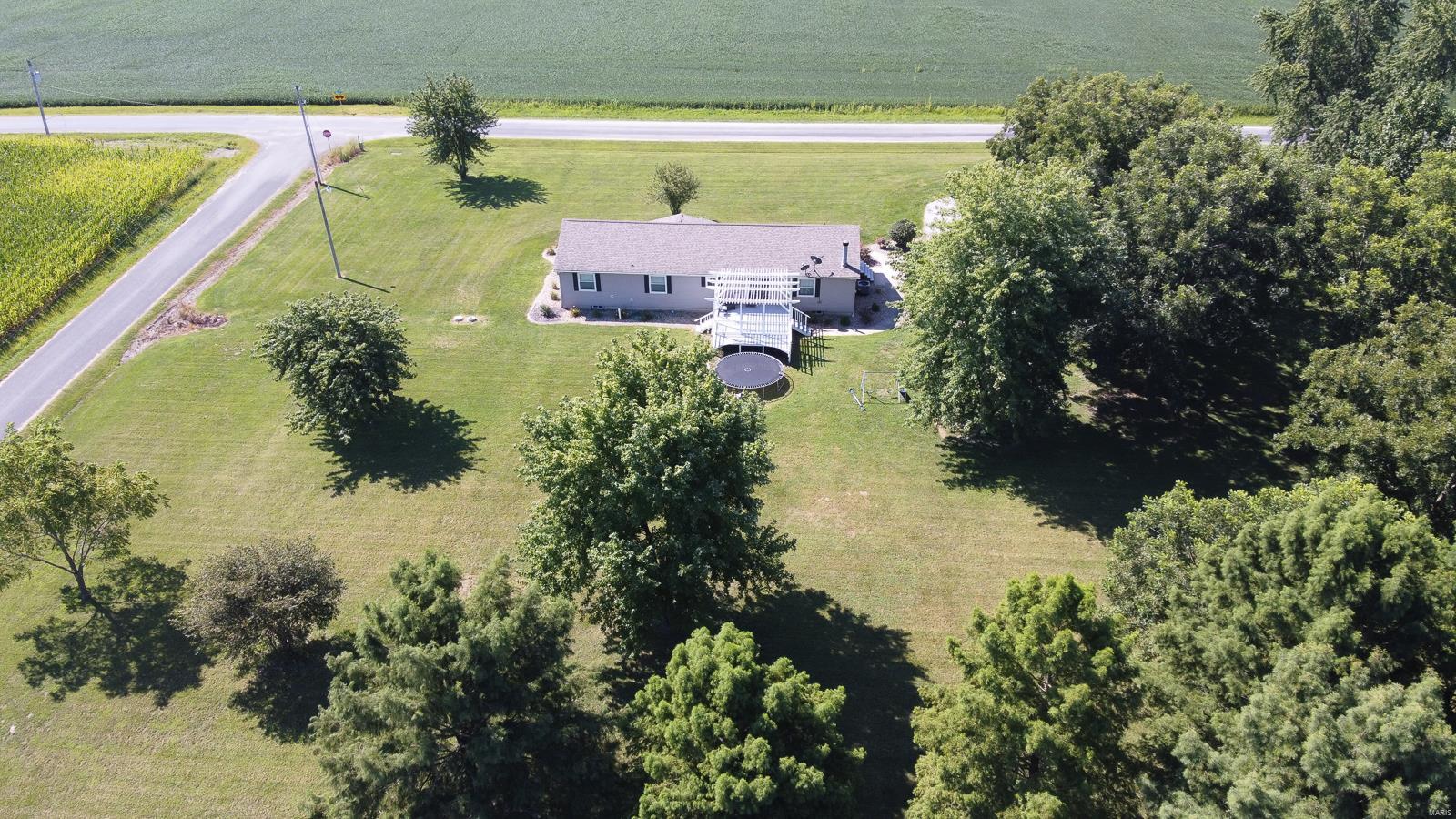 11763 Rose Road Trenton, IL 62293 - Photo 3 of 43 Gallery Image 3