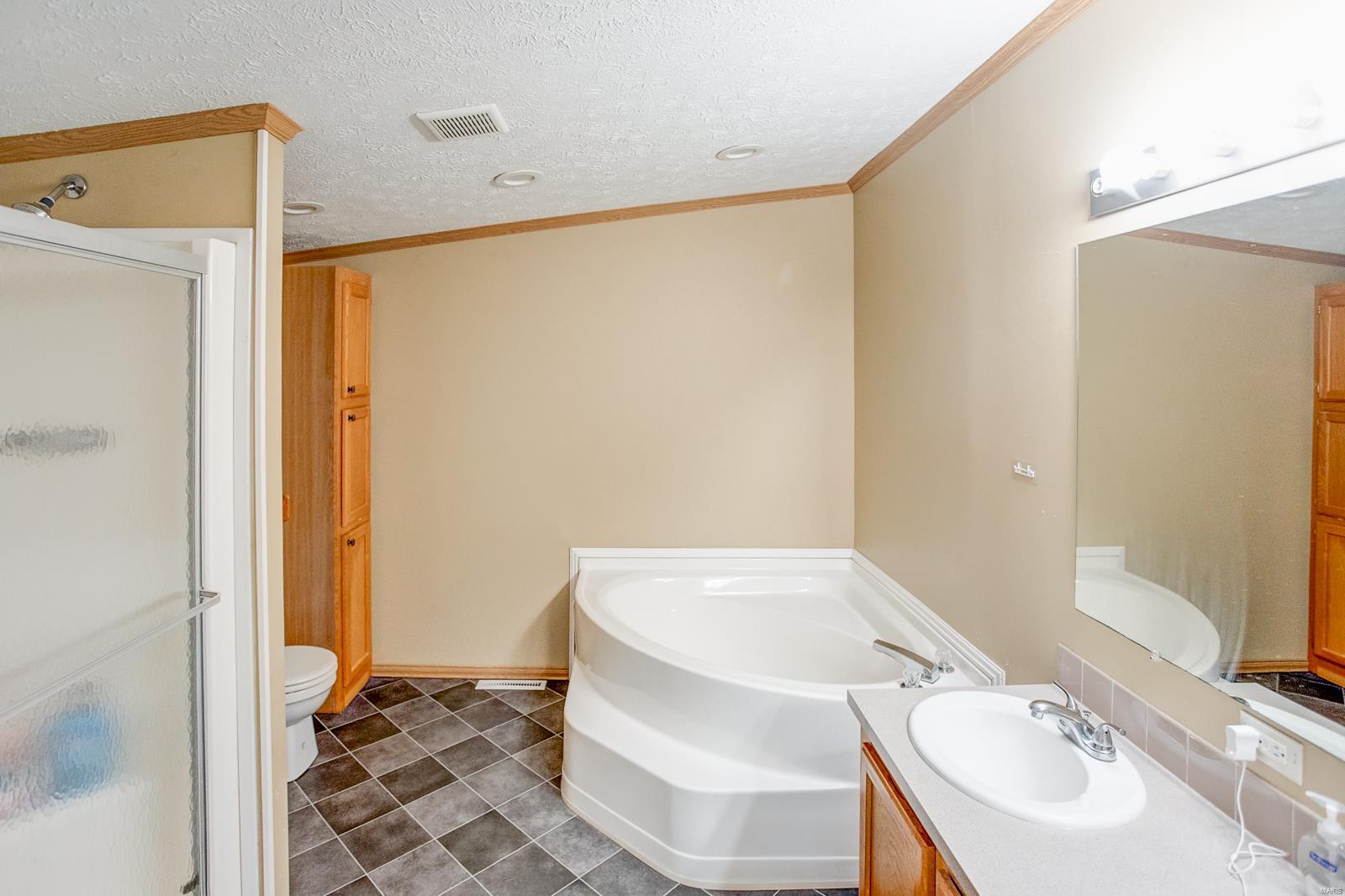 11763 Rose Road Trenton, IL 62293 - Photo 40 of 43 Gallery Image 40
