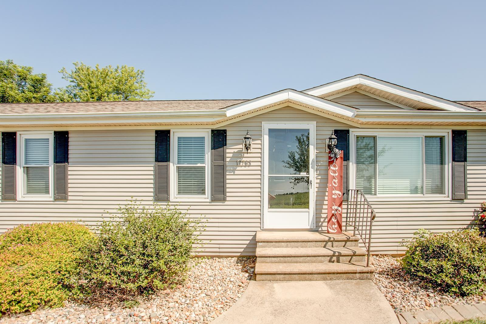 11763 Rose Road Trenton, IL 62293 - Photo 9 of 43 Gallery Image 9
