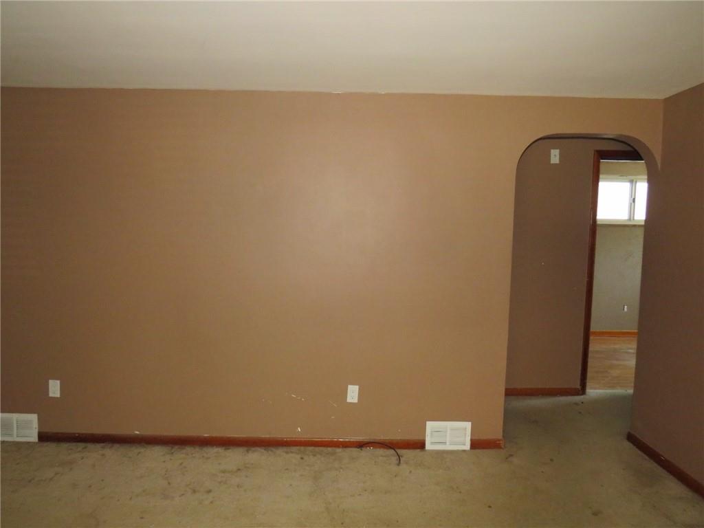 31 Rudolph Street McKees Rocks, PA 15136 - Photo 12 of 27