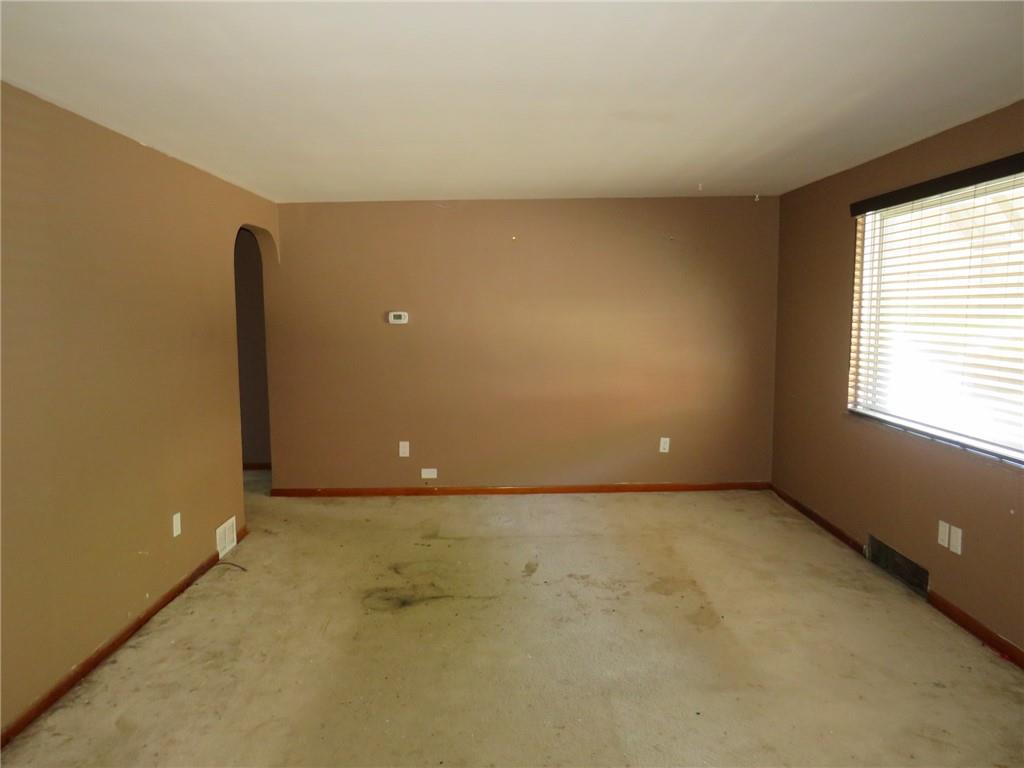 31 Rudolph Street McKees Rocks, PA 15136 - Photo 10 of 27