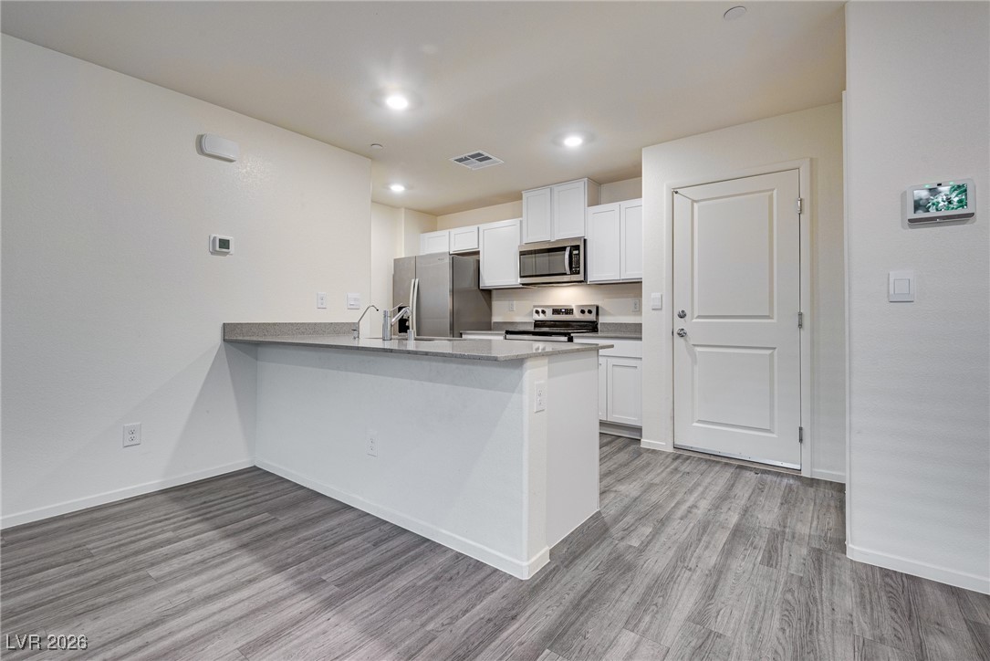 4826 Wine Rdg Avenue Las Vegas, NV 89141 - Photo 5 of 15