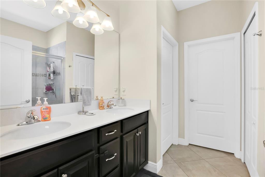 850 Bucklebury Loop Ocoee, FL 34761 - Photo 16 of 38