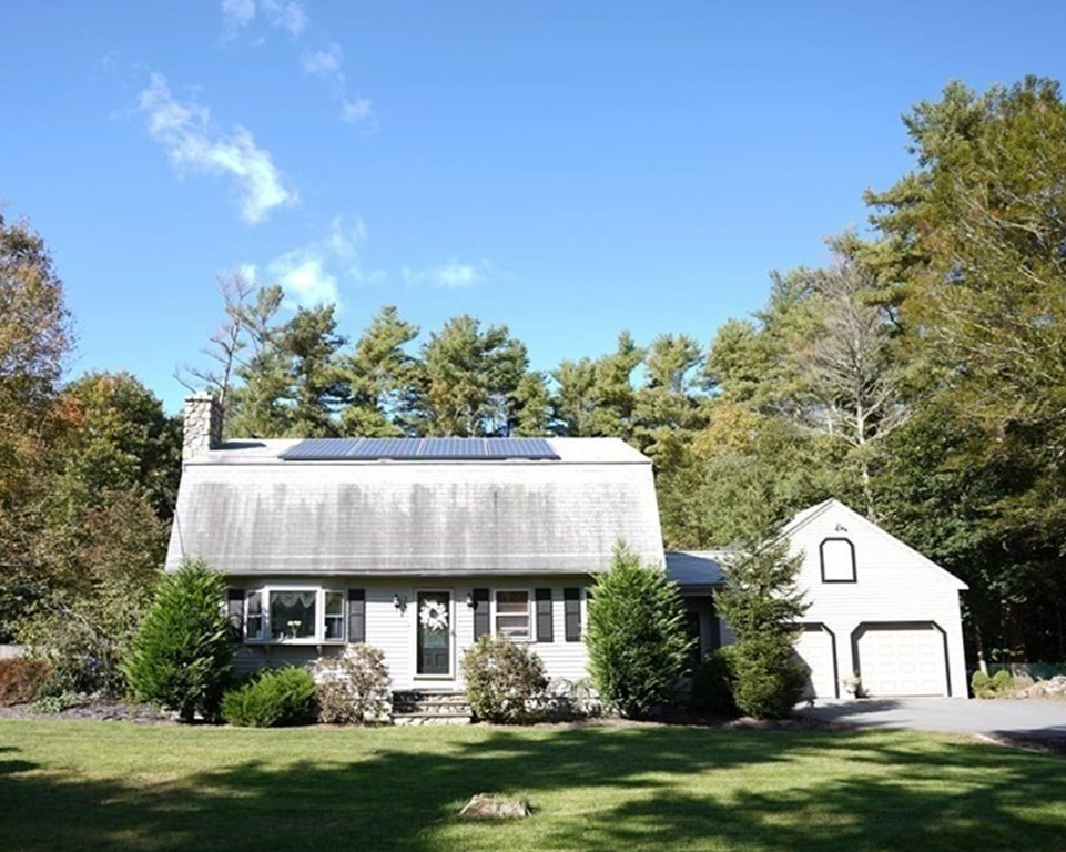 385 North Avenue Rochester, MA 02770 - Photo 1 of 37