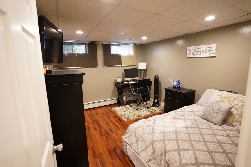 385 North Avenue Rochester, MA 02770 - Photo 24 of 37