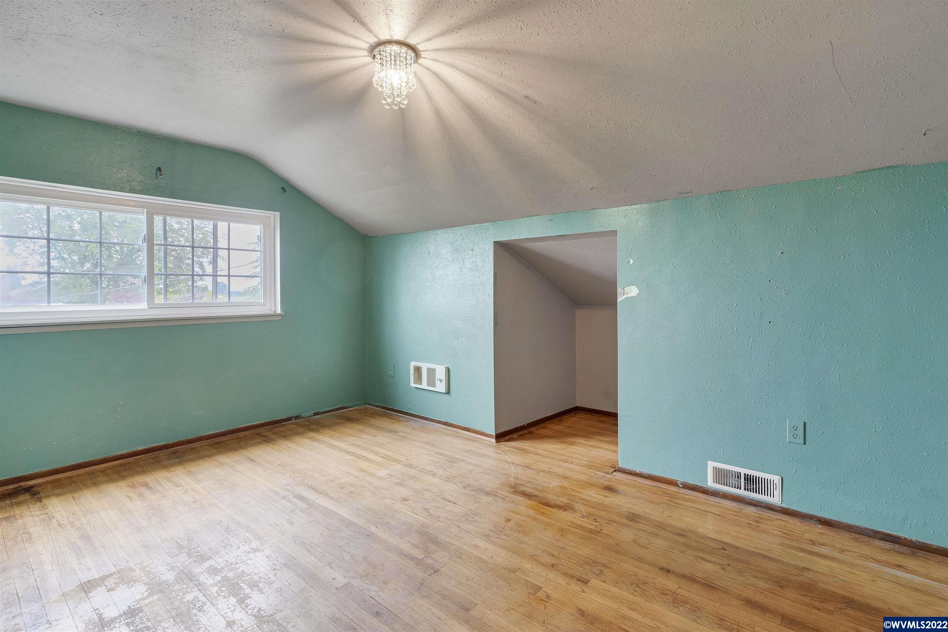 8255 Portland Road Northeast Salem, OR 97305 - Photo 32 of 34 Gallery Image 32