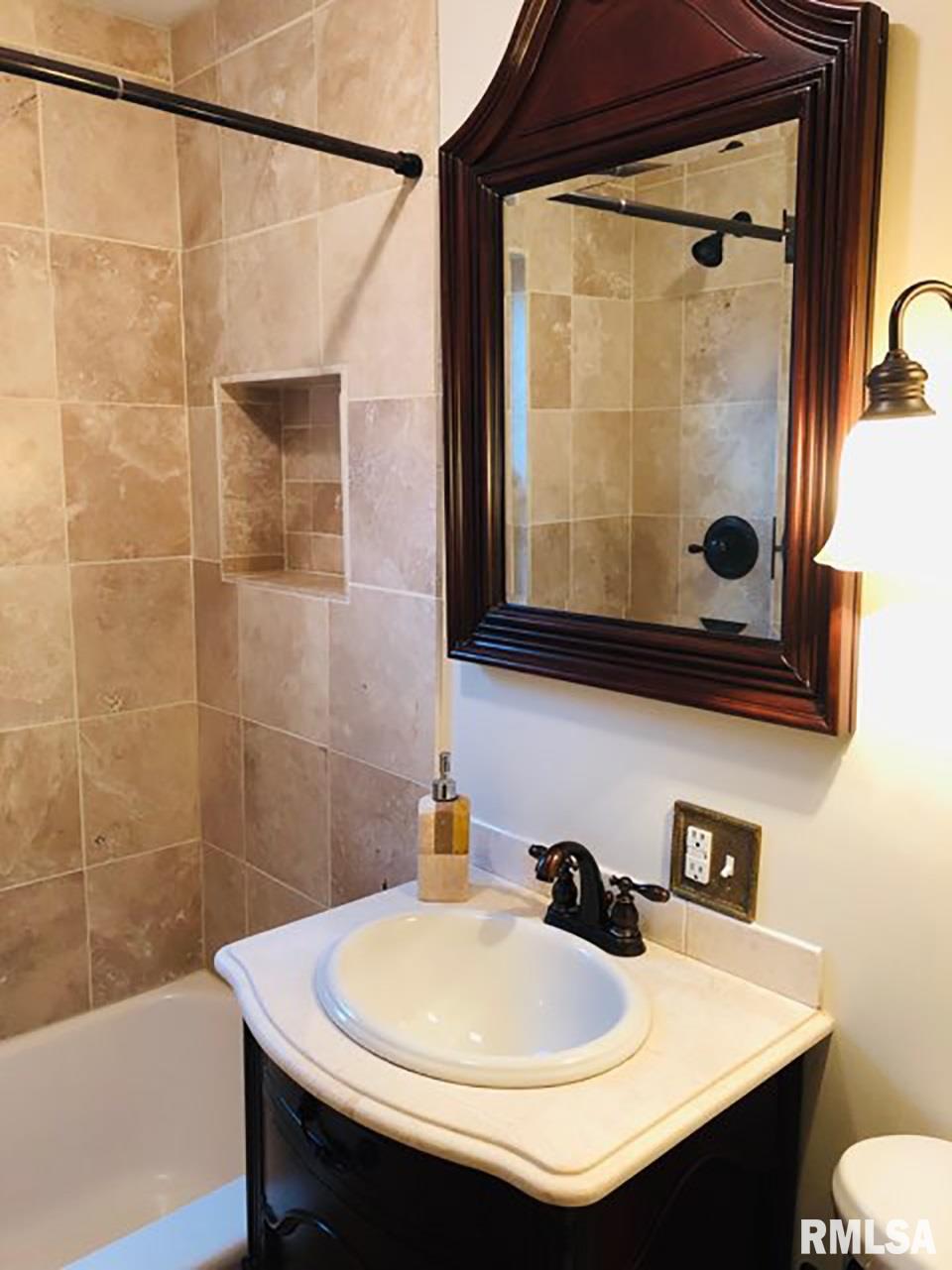 2726 West Murphysboro Road Carbondale, IL 62901 - Photo 38 of 45 Gallery Image 38