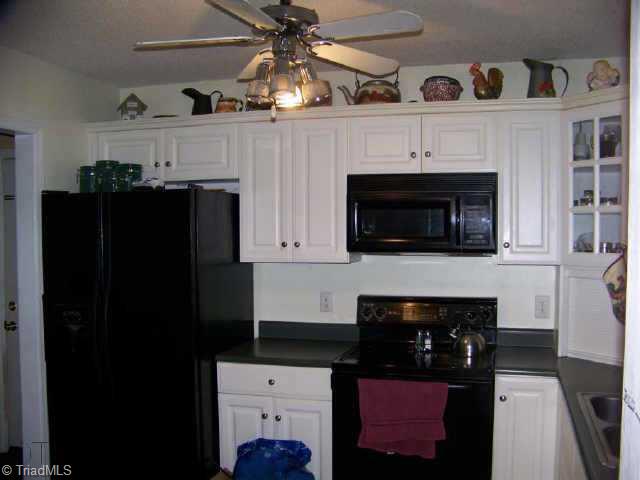 287 Reece Road Winston-Salem, NC 27107 - Photo 6 of 9 Other. Kitchen