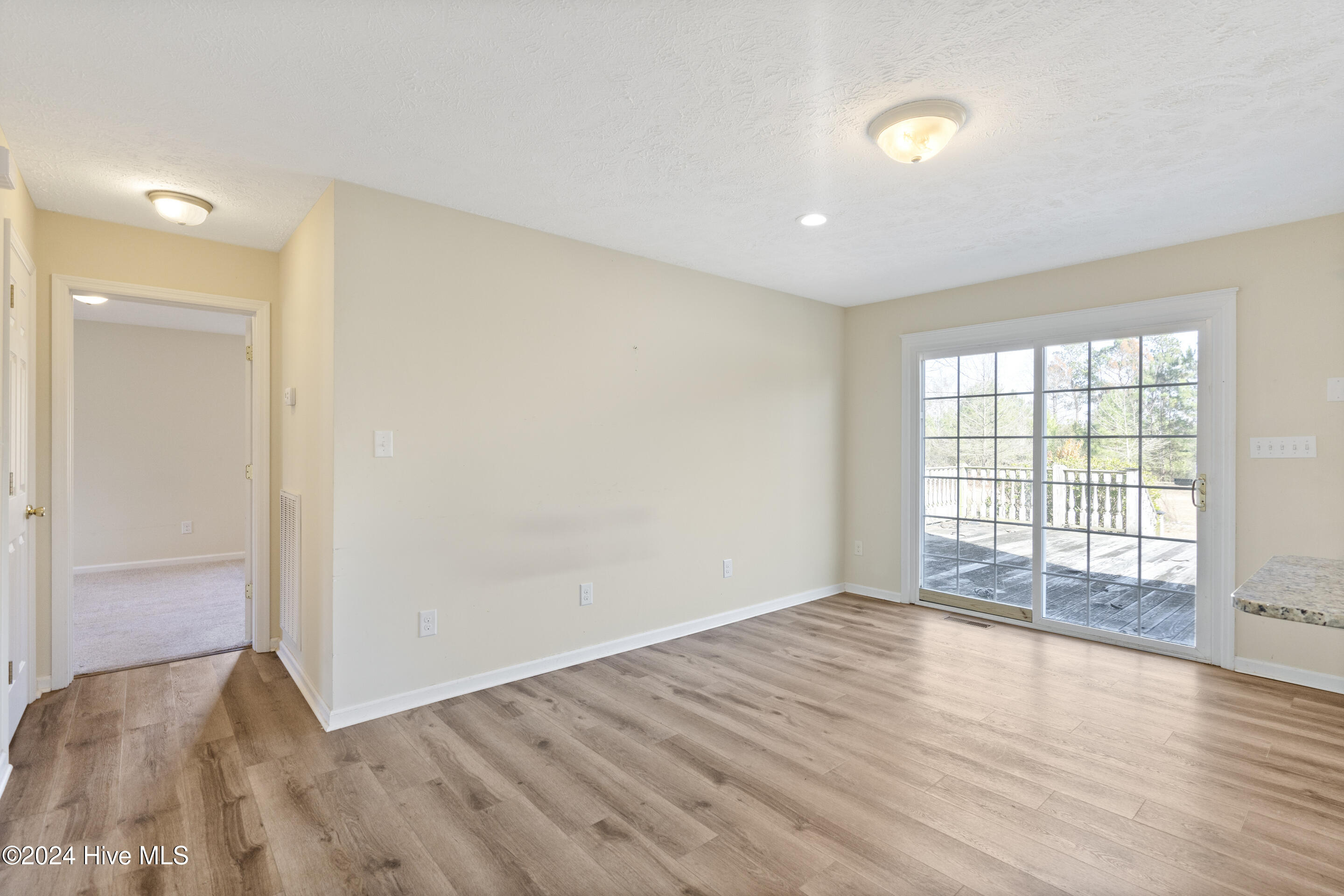 146 Huffman Road Rose Hill, NC 28458 - Photo 17 of 58 Dining Area