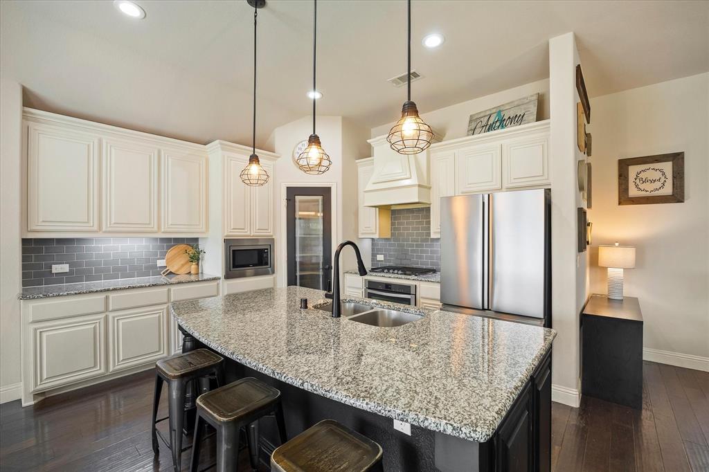 1925 Knoxbridge Road Forney, TX 75126 - Photo 5 of 35 Gallery Image 5