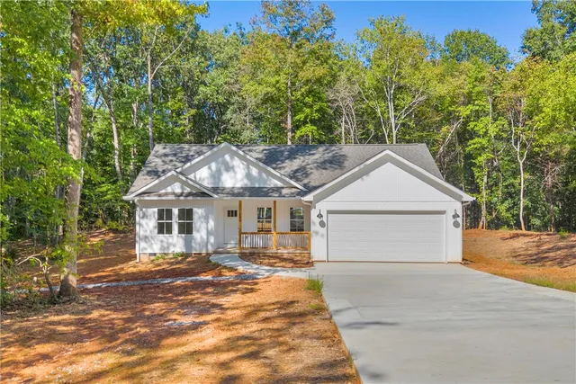 $345,000 | 187 Union Place, Westminster, SC 29693