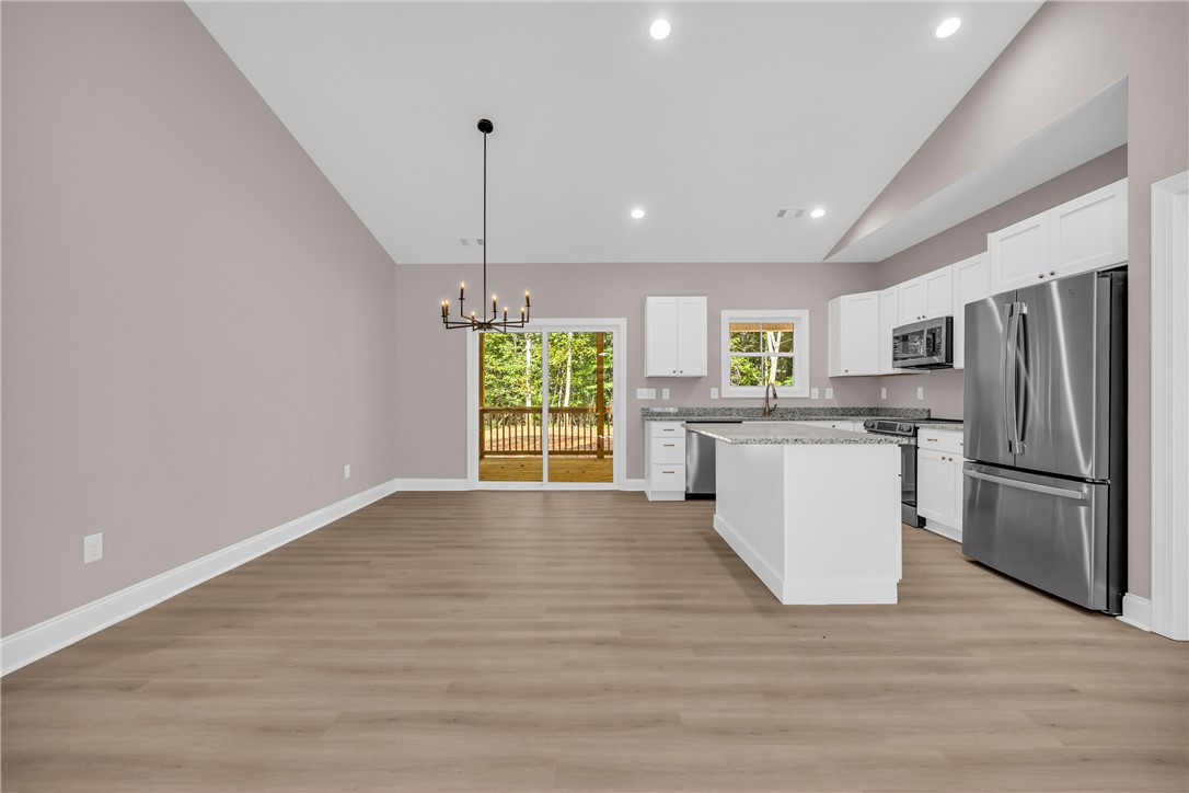 187 Union Place Westminster, SC 29693 - Photo 14 of 48 Great Room