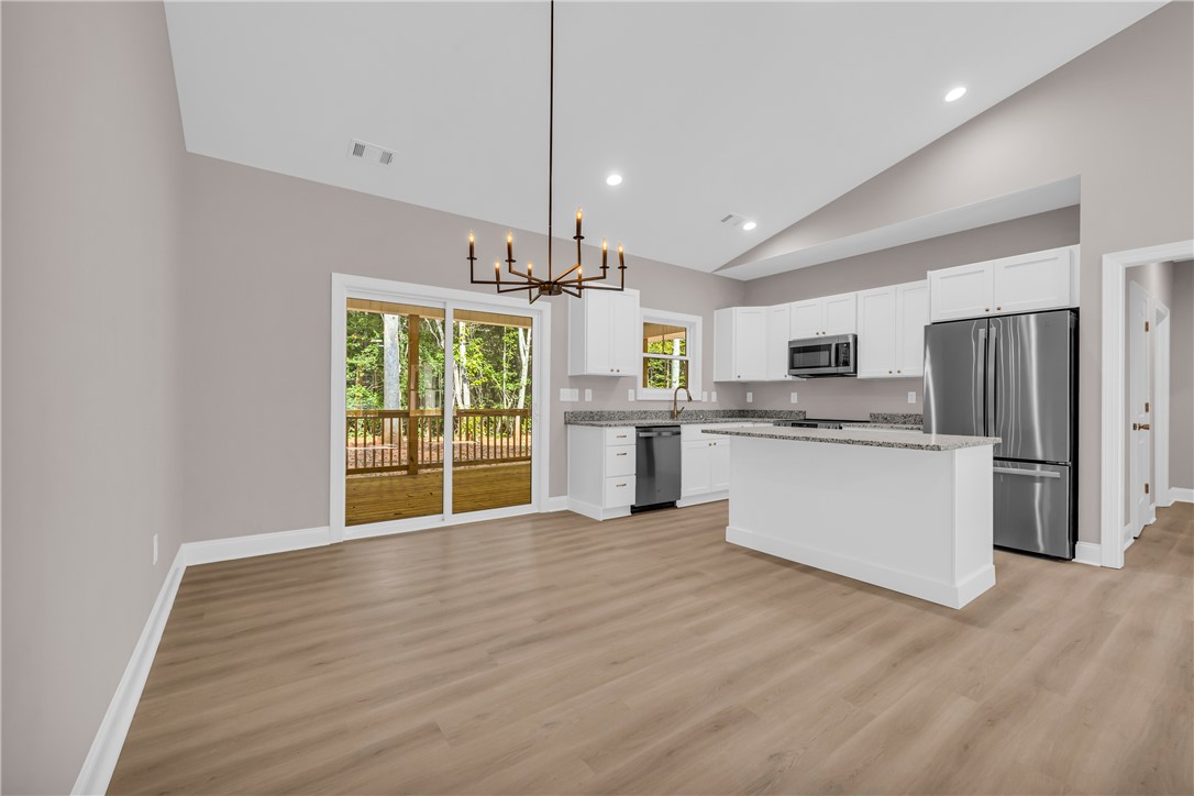 187 Union Place Westminster, SC 29693 - Photo 16 of 48 Great Room