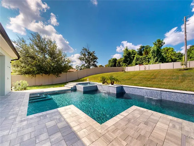 $895,000 | 253 Glen Abbey Lane, DeBary, FL 32713