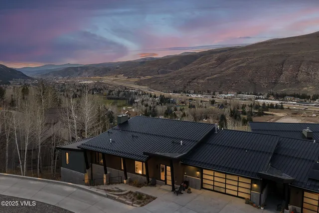 $4,590,000 | 824 Eagle Drive, Unit W, Eagle-Vail, CO 81620