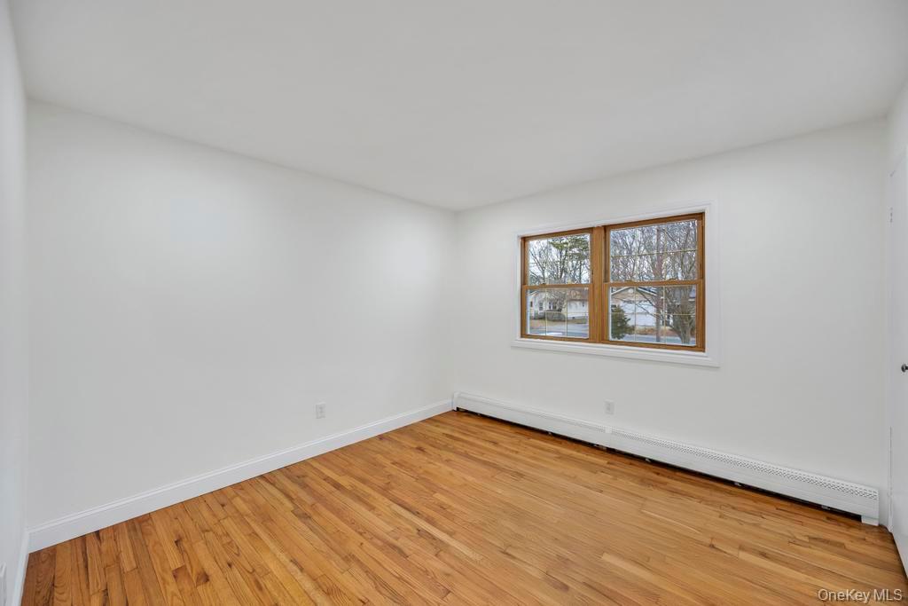 73 Maple Avenue Shirley, NY 11967 - Photo 23 of 33