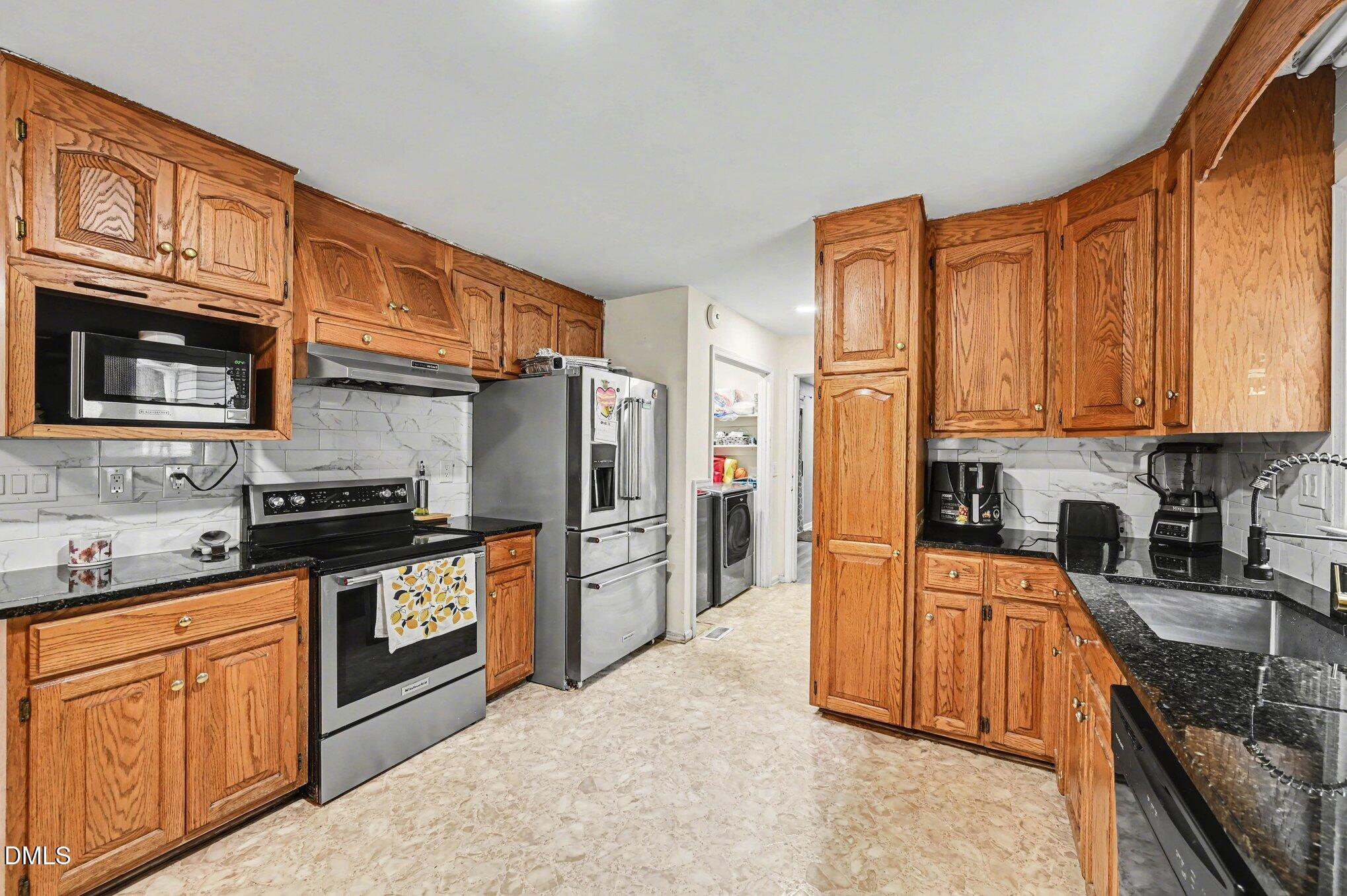 5320 McCormick Road Durham, NC 27713 - Photo 12 of 27 012_file_9677