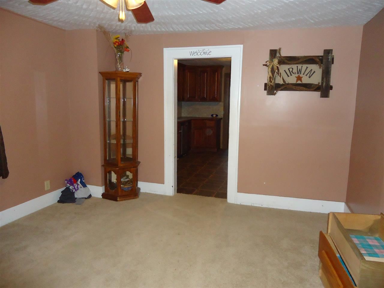 1408 Hillcrest Road Bedford, IN 47421 - Photo 3 of 12 Gallery Image 3