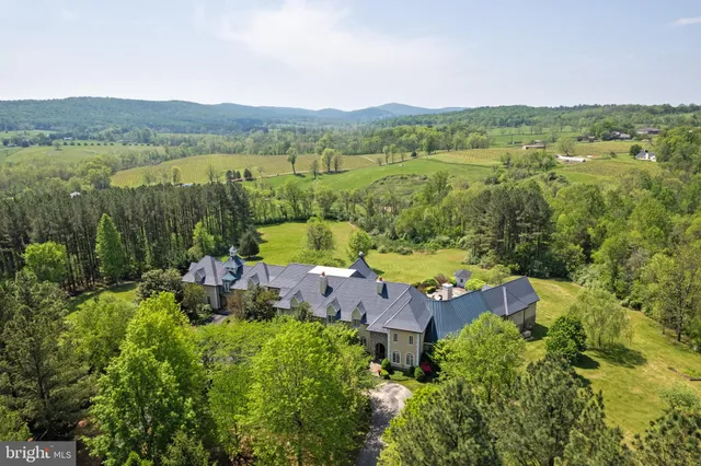$5,500,000 | 38793 Chelten Lane, Middleburg, VA 20117