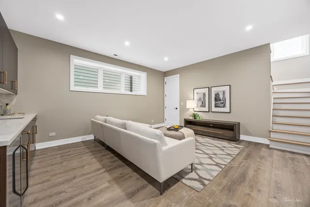 $1,850,000 | 1642 West Wolfram Street, Chicago, IL 60657