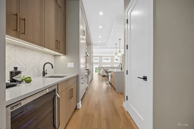 $1,850,000 | 1642 West Wolfram Street, Chicago, IL 60657