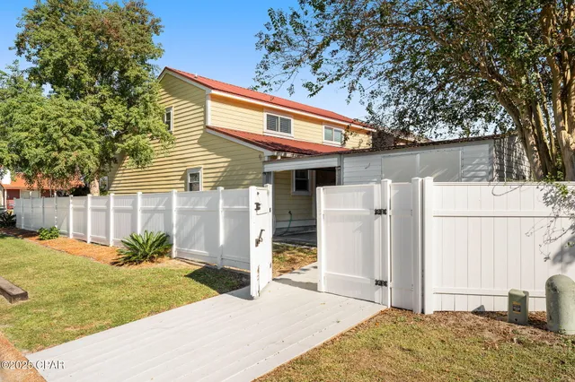 $245,000 | 4036 Woodridge Road, Panama City, FL 32405