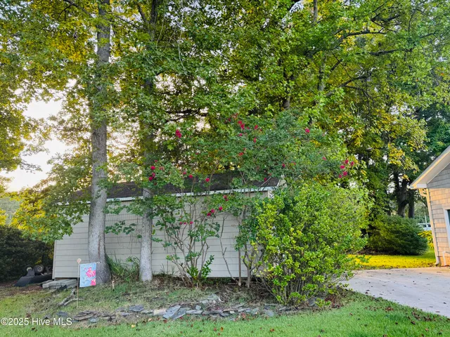 $365,000 | 102 Trevino Lane, New Bern, NC 28560