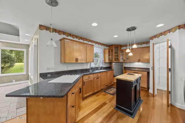 $365,000 | 102 Trevino Lane, New Bern, NC 28560