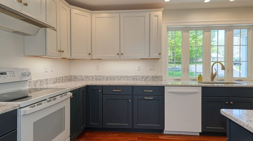 31 School Street Lunenburg, MA 01462 - Photo 13 of 41