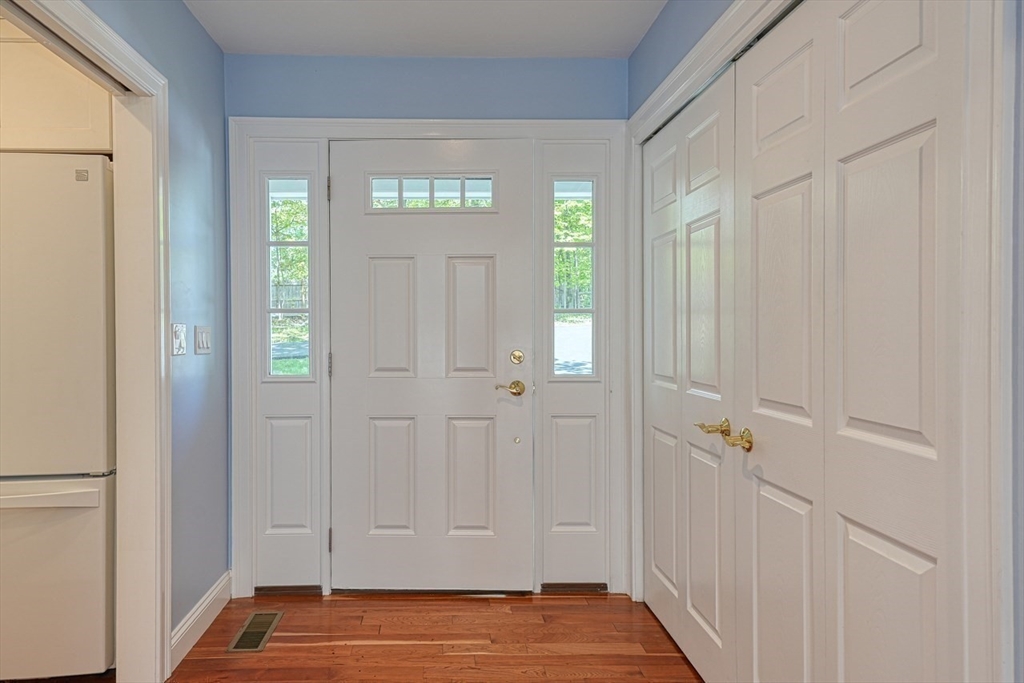 31 School Street Lunenburg, MA 01462 - Photo 15 of 41