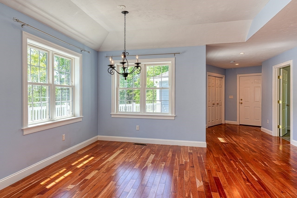 31 School Street Lunenburg, MA 01462 - Photo 9 of 41