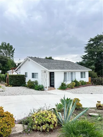 $3,995 | 3960 Mayfield Avenue, La Crescenta, CA 91214