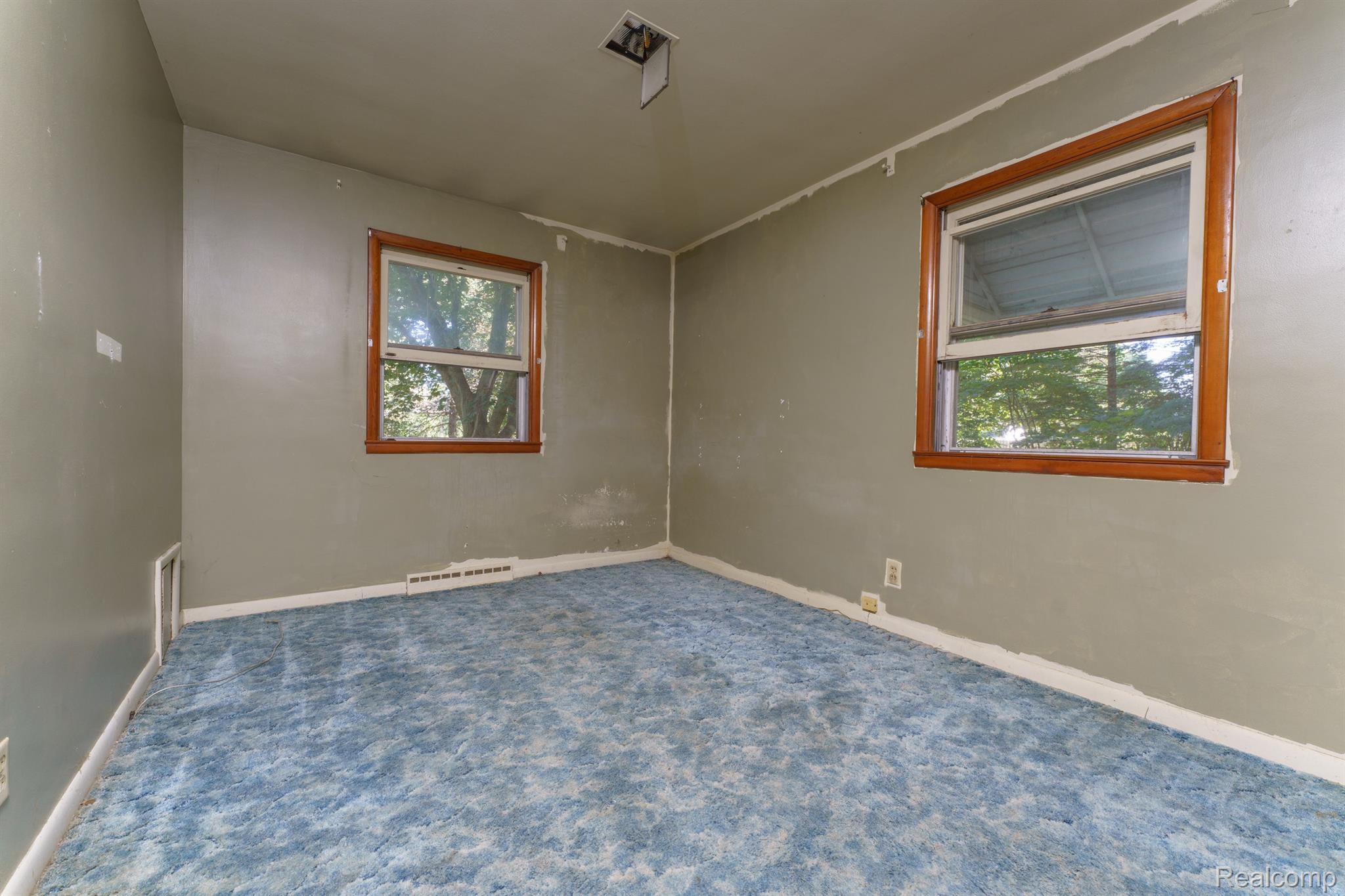4985 Pardee Road East Webberville, MI 48892 - Photo 13 of 25 Gallery Image 13