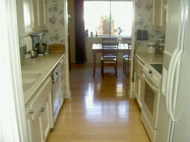 825 Weldon Road Santa Barbara, CA 93109 - Photo 3 of 8 Kitchen & Dining room
