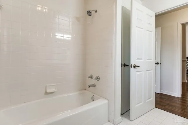 $349,900 | 516 Long Lake Drive, Pensacola, FL 32506