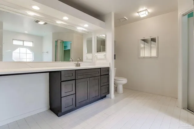 $349,900 | 516 Long Lake Drive, Pensacola, FL 32506