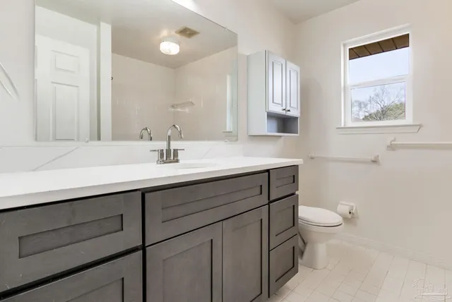 $349,900 | 516 Long Lake Drive, Pensacola, FL 32506