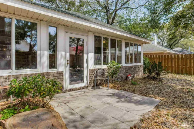 $349,900 | 516 Long Lake Drive, Pensacola, FL 32506