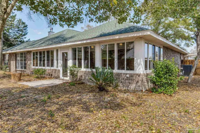 $349,900 | 516 Long Lake Drive, Pensacola, FL 32506