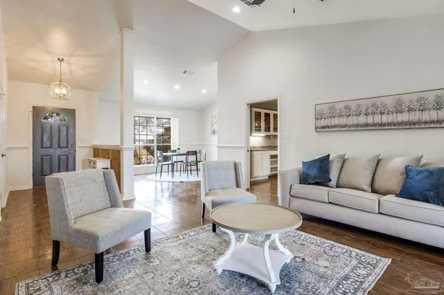 $349,900 | 516 Long Lake Drive, Pensacola, FL 32506