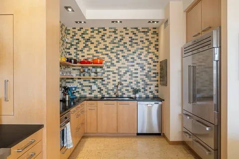 $1,280,000 | 485 Harrison Avenue, Unit 404, Boston, MA 02118