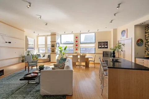 $1,280,000 | 485 Harrison Avenue, Unit 404, Boston, MA 02118