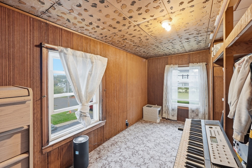 26 Fales Street Worcester, MA 01606 - Photo 26 of 42