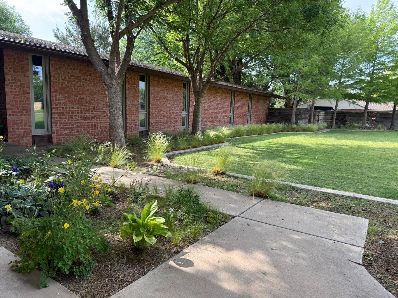 1408 Borger Plainview, TX 79072 - Photo 3 of 44 3