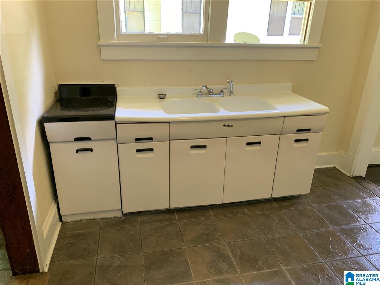 619 Goodwin Avenue Anniston, AL 36207 - Photo 7 of 20