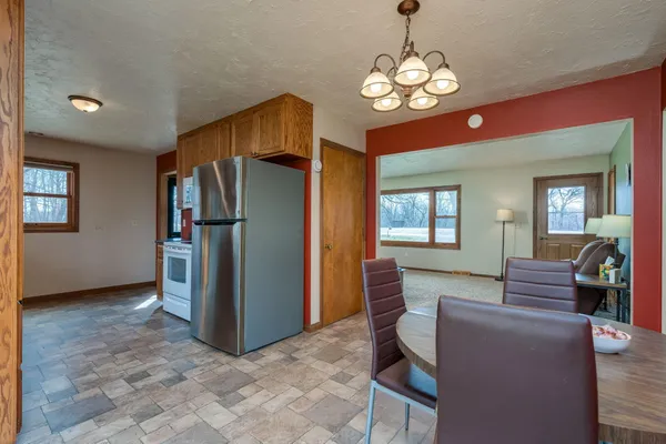 $174,900 | 52072 State Highway 30, Amboy, MN 56010