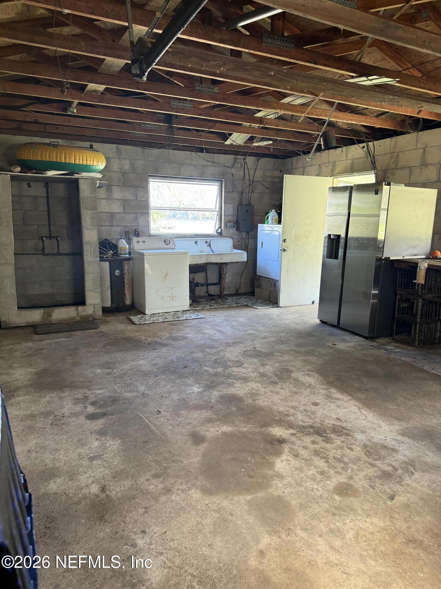986 Highway 20 Interlachen, FL 32148 - Photo 26 of 48 a view of a garage