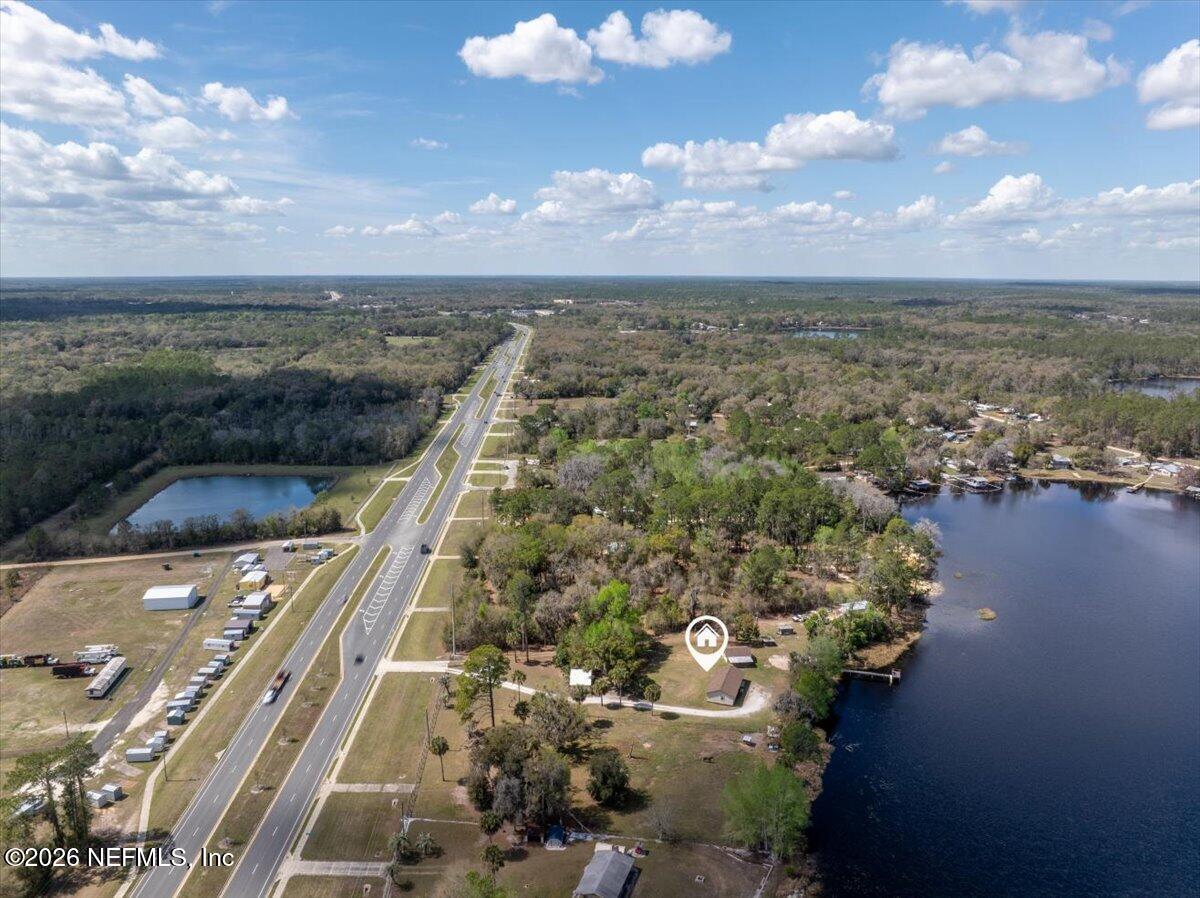 986 Highway 20 Interlachen, FL 32148 - Photo 40 of 48 a view of a city